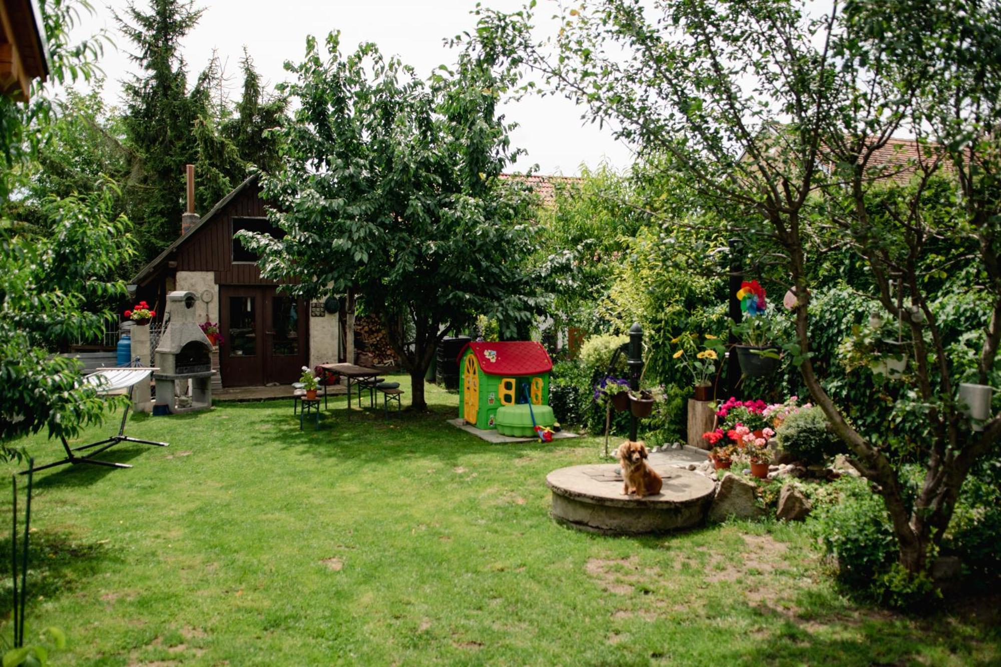 Podkrovni Apartman S Vyhledem Na Namesti Lomnice nad Lužnicí Dış mekan fotoğraf